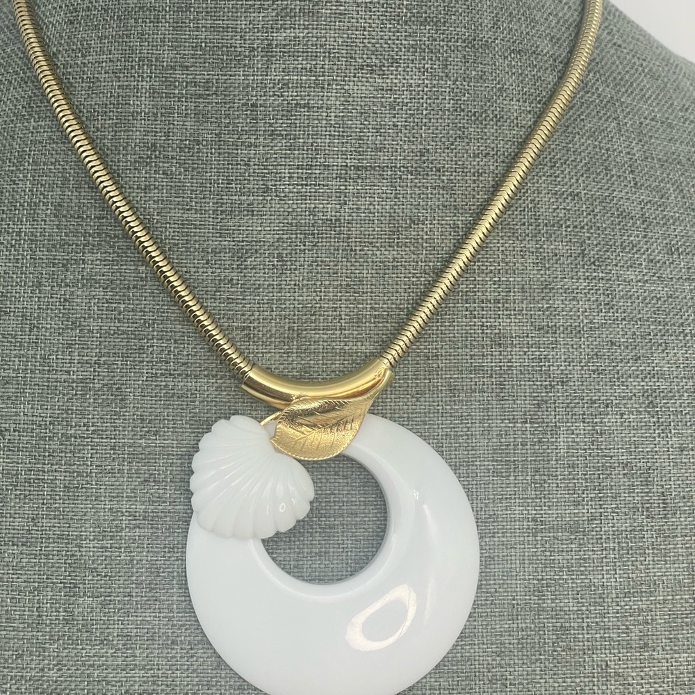 Vintage Gold and White Shell Pendant Necklace
